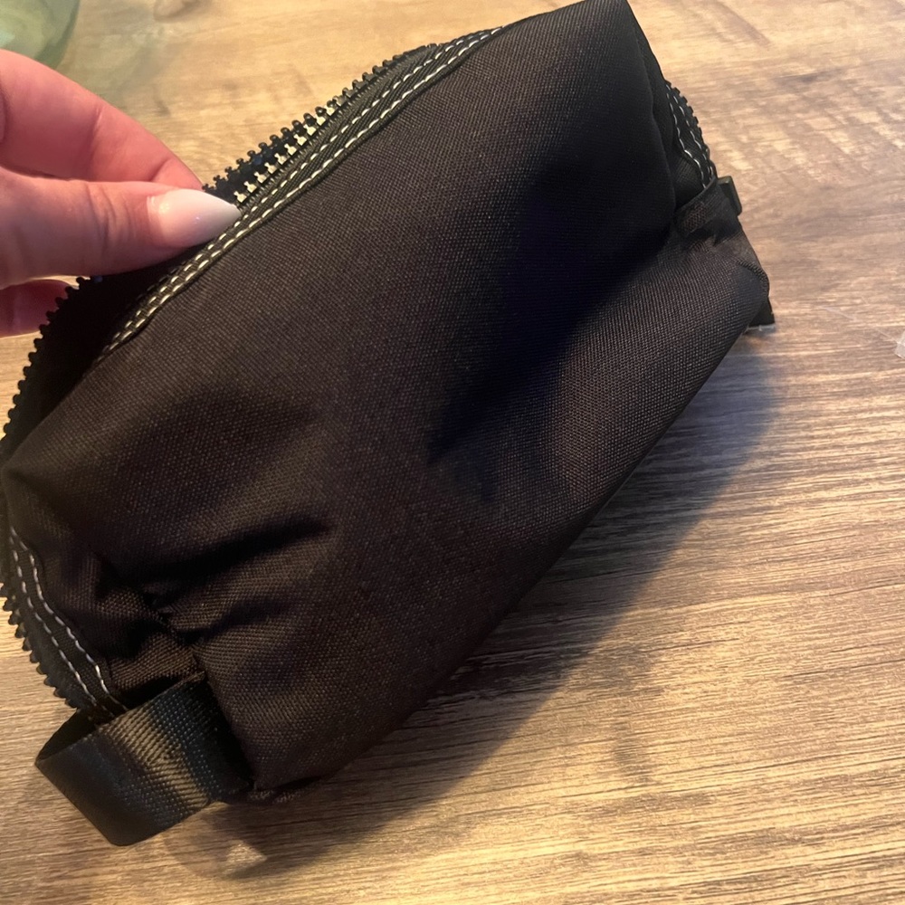 True religion bag - Picture 3 of 4